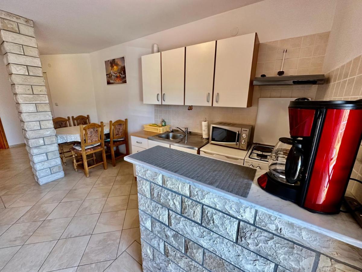 Apartments Novoselic Vir Zewnętrze zdjęcie