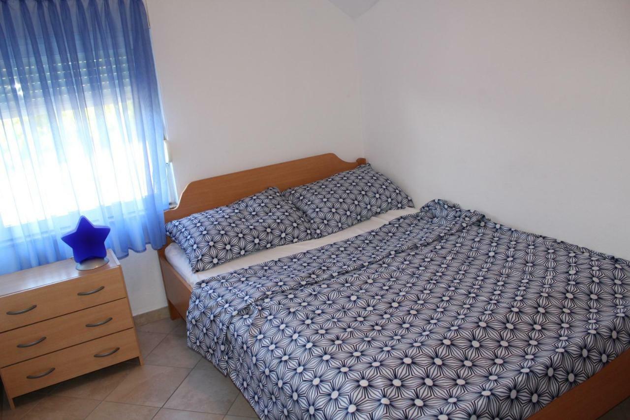 Apartments Novoselic Vir Zewnętrze zdjęcie