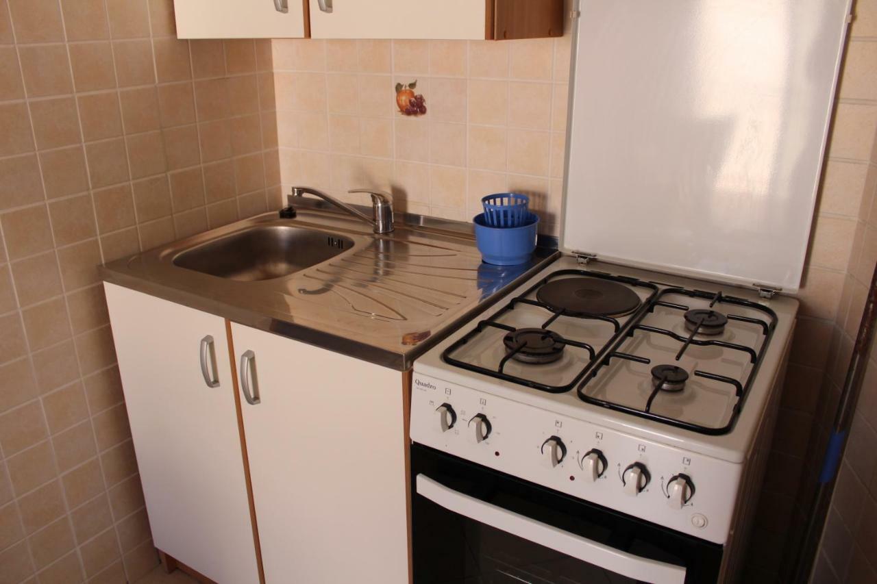 Apartments Novoselic Vir Zewnętrze zdjęcie