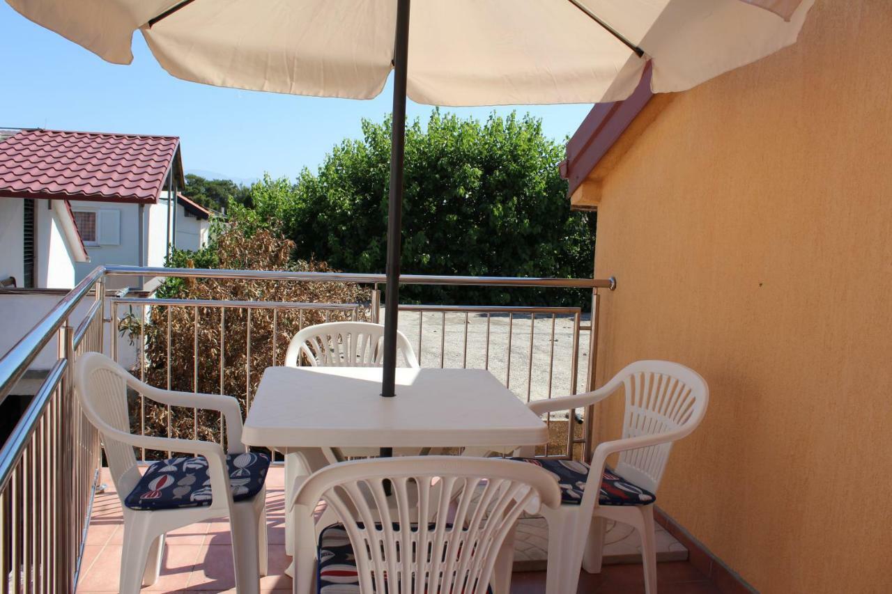 Apartments Novoselic Vir Zewnętrze zdjęcie